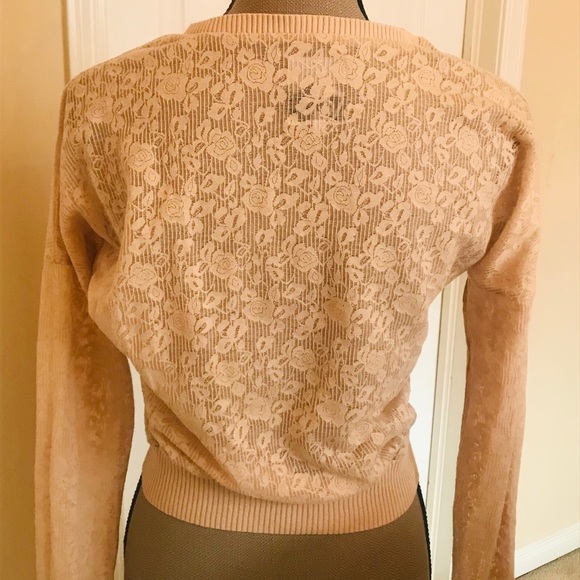 Lace long sleeves top - Picture 2 of 3